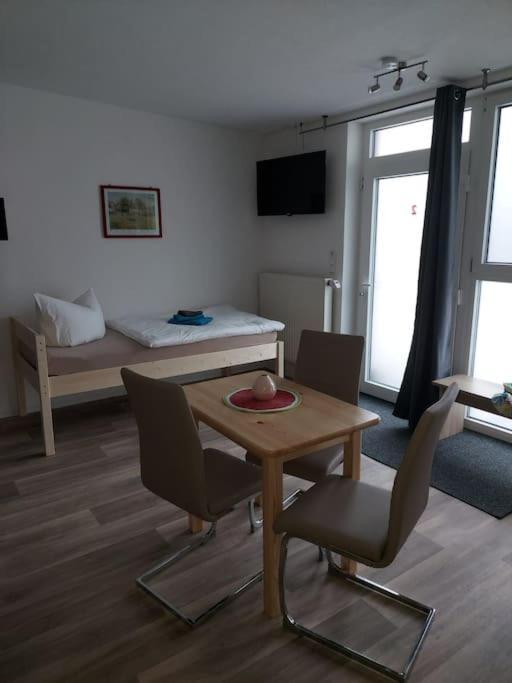 City Pension Senftenberg / Apartment Nr.1 Екстер'єр фото